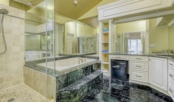 14 S Post Ln, Airmont, NY 10952
