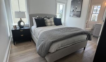 281 7th St, Avalon, NJ 08202