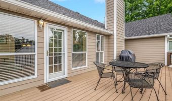 305 Arbor Glen Dr, Ballwin, MO 63021