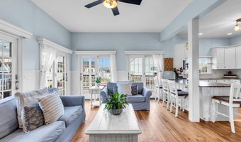 221 Magnolia Dr, Bayville, NJ 08721