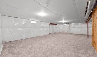 792 NANCY Dr, Aurora, OH 44202