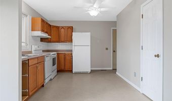 215 Shadyoak Dr, Ballwin, MO 63021
