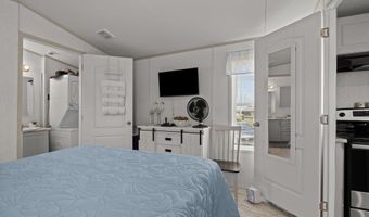 514 E Ft Macon Rd, Atlantic Beach, NC 28512
