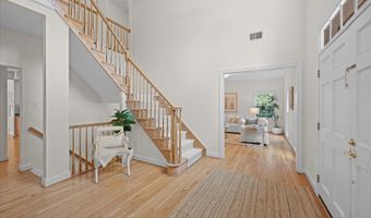 7016 FAWN TRAIL Ct, Bethesda, MD 20817