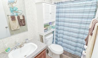 2687 Linda Ln, Alford, FL 32420