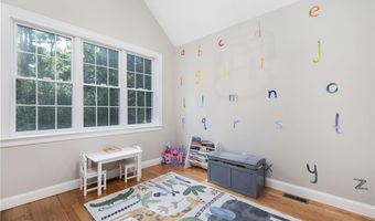 52 Pine Swamp Rd, Cumberland, RI 02864
