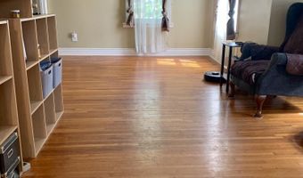 737 Saint Joseph St, Adrian, MI 49221