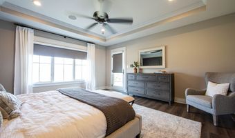 3899 Chapel Hill Ct, Bargersville, IN 46106