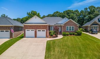 821 E Golden View Ln, Boiling Springs, SC 29316