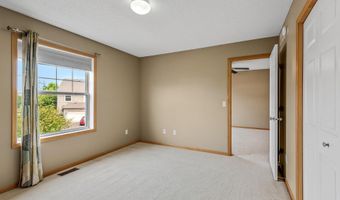 6637 Lamplight Dr, Albertville, MN 55301