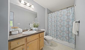 305 Rembrandt Way 305, Abington, MA 02351