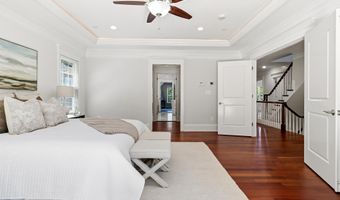 7527 WESTFIELD Dr, Bethesda, MD 20817
