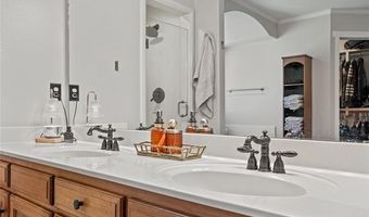 1257 East Dr, Bartlesville, OK 74006