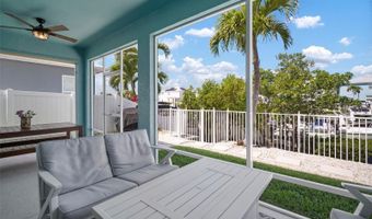 424 BAHAMA GRANDE Blvd, Apollo Beach, FL 33572