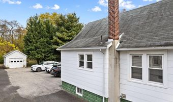 33 E GLOUCESTER Pike, Barrington, NJ 08007