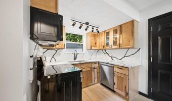 5385 Paladim Rd, Columbus, OH 43232