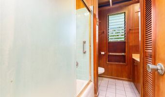 146 Kaluamoo St, Kailua, HI 96734
