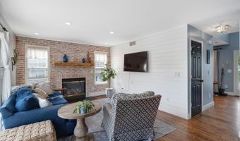 12 TRADEWINDS Ave, Barnegat, NJ 08005
