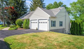 2985 Mendon Rd, Cumberland, RI 02864