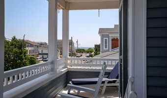 214 Iroquois Ave, Beach Haven, NJ 08008