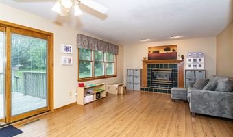 806 Vermont Cir, Ames, IA 50014