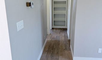 1517 NAVARINO St, Algoma, WI 54201