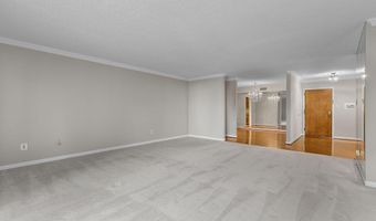 1101 S ARLINGTON RIDGE Rd 214, Arlington, VA 22202