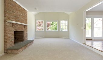 555 Waterville Rd, Avon, CT 06001