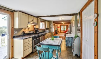 2066 Hinman Settler Rd, Brownington, VT 05860