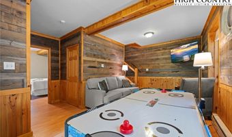 144 Spice Apple Way, Banner Elk, NC 28604