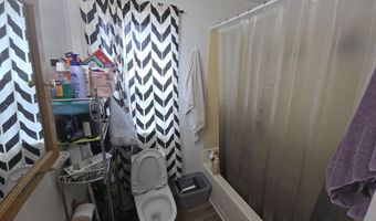 215 W Franklin St, Shelbyville, IN 46176