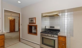 1208 Rapids St, Adel, IA 50003