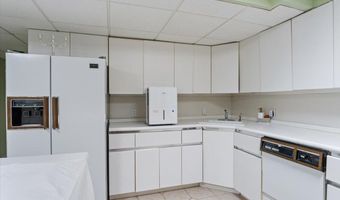 29 Sunset Rd S, Albertson, NY 11507
