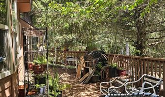 19921 WHALESHEAD Rd M4, Brookings, OR 97415