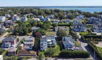 249 Tuckerman Ave 5, Middletown, RI 02842