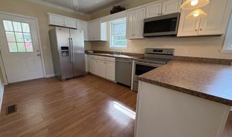 200 S Calhoun St, Bishopville, SC 29010