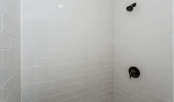 319 W Boxthorn, Andover, KS 67002