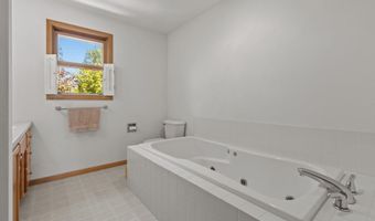 3116 E SANDPIPER Ln, Appleton, WI 54913