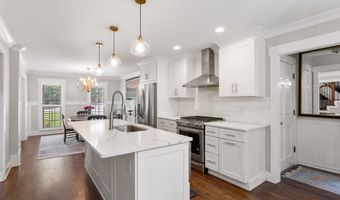 1726 Brookstone Way NW, Acworth, GA 30101