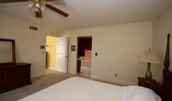 15 Ash Hill Ct, Batesville, IN 47006
