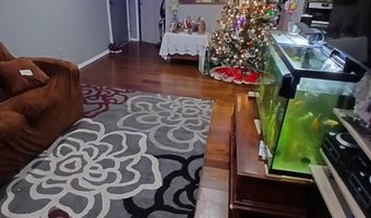 511 N ARMISTEAD St 303, Alexandria, VA 22312