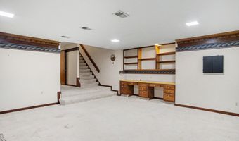 540 Roundtree Dr NE, Ada, MI 49301