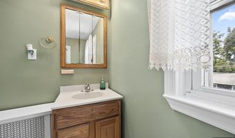 26 Liberty St, Andover, NJ 07801
