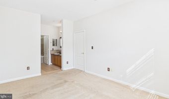 20920 CEDARPOST Sq 300, Ashburn, VA 20147