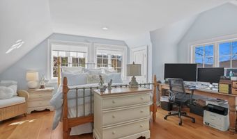 11 Driftwood Rd, Danbury, CT 06811
