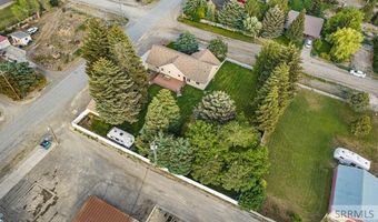 210 W Salmon Ave, Arco, ID 83213