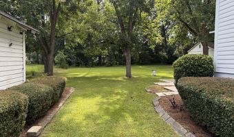 646 McLendon St, Ashburn, GA 31714