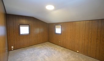 817 NE 7th Ave, Aberdeen, SD 57401