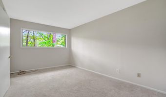 7717 DONNYBROOK Ct 103, Annandale, VA 22003