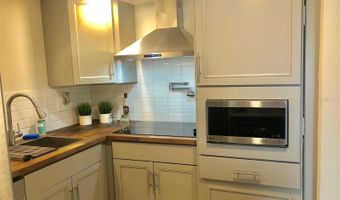 954 LAKE DESTINY Rd E, Altamonte Springs, FL 32714